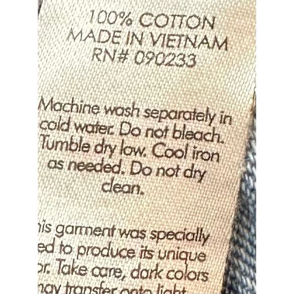 2/$30 PacSun Mom Jean Shorts Distressed Blue Denim Cuffed Light Wash Size 23 - Picture 10 of 11